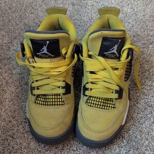 Jordan Kids Sneakers in Yellow and Black